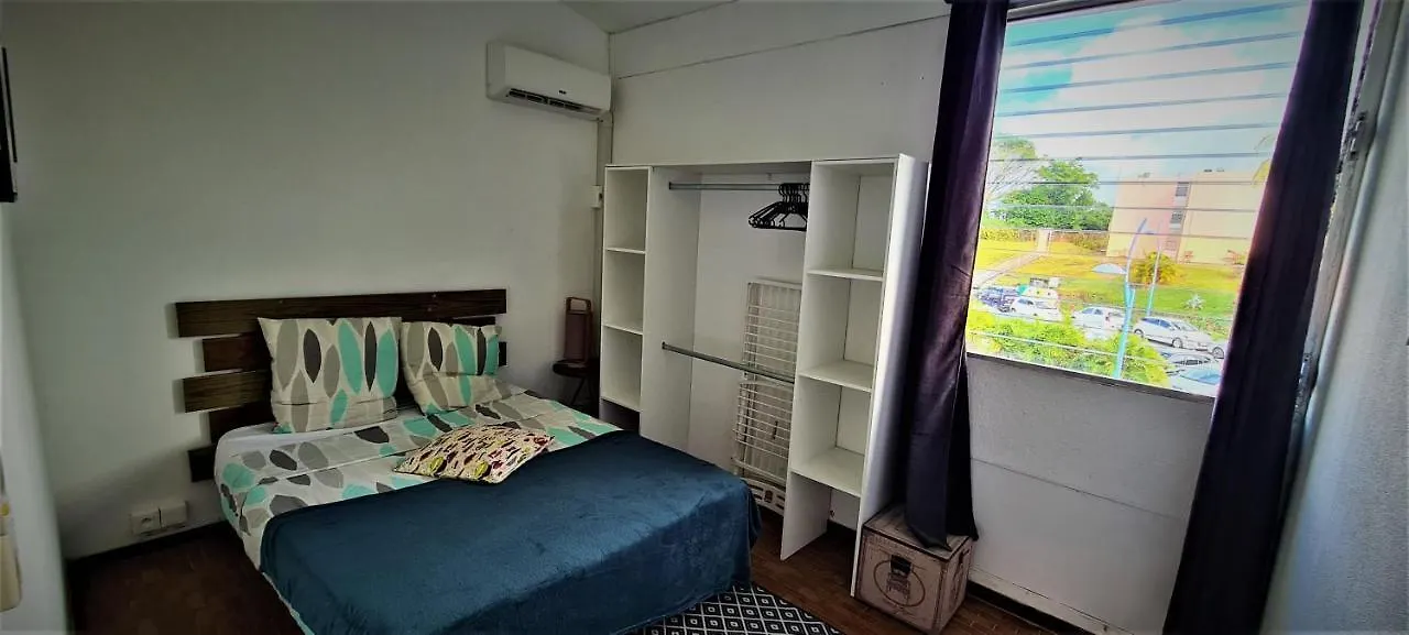 לה טרואז אילט Titiri Appartement לה טרואז אילט